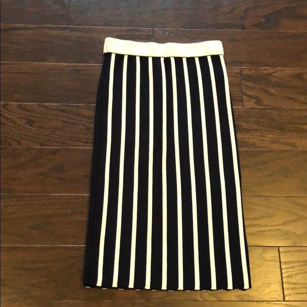 Ann Taylor navy blue & white vertical strip skirt